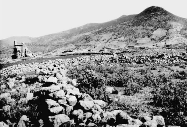 Ruins of churches 8 and 13 in 1907