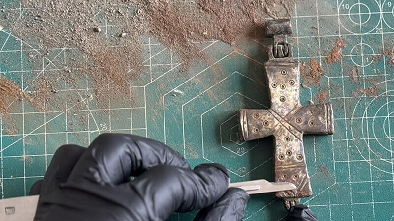 Intact Byzantine reliquary cross found in the ancient city of Lystra