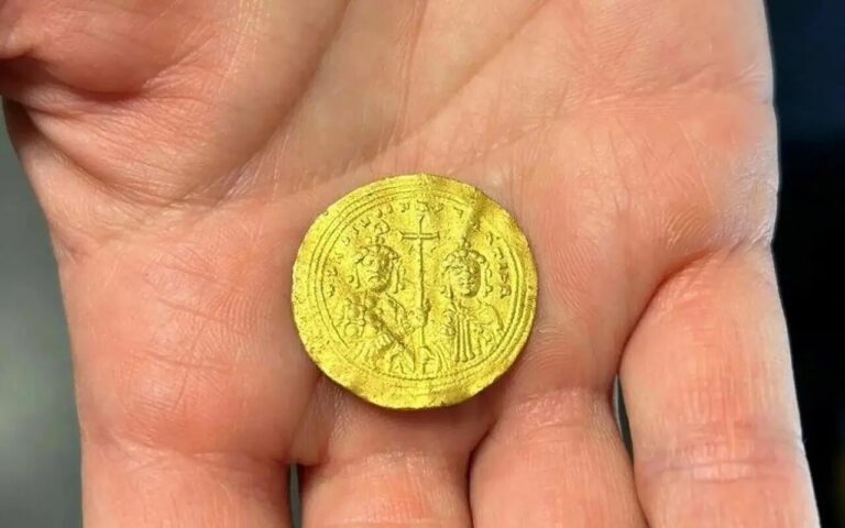 Discovery of a rare 1000-year-old Byzantine gold coin in the Norwegian mountains