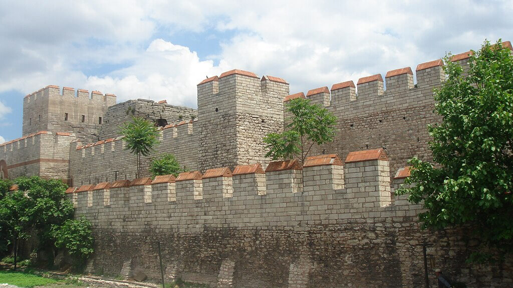 Byzantine fortifications, city walls of Constantinople