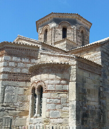 Discover the Byzantine Empire and its masterpieces, here showing a Byzantine church in Corfu