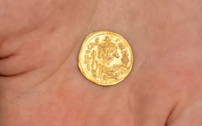Gold coin of Emperor Phocas, part of the Byzantine treasure discovered in Hippos, in Israel