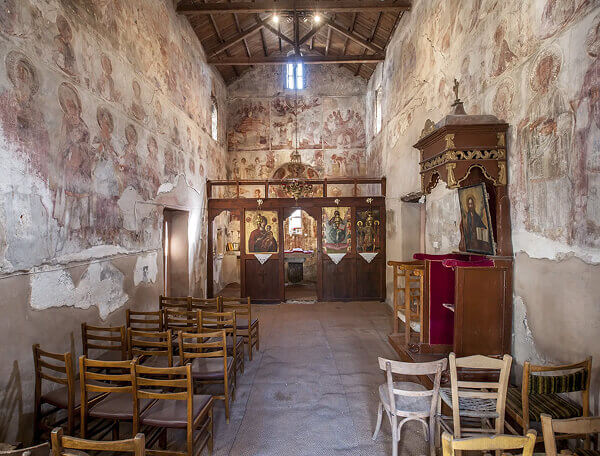 Interior of the church of Saint Basil of the Market in Arta