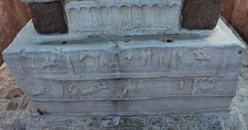 Carved base of the walled obelisk of the Constantinople Hippodrome, chariot race, 5th century
