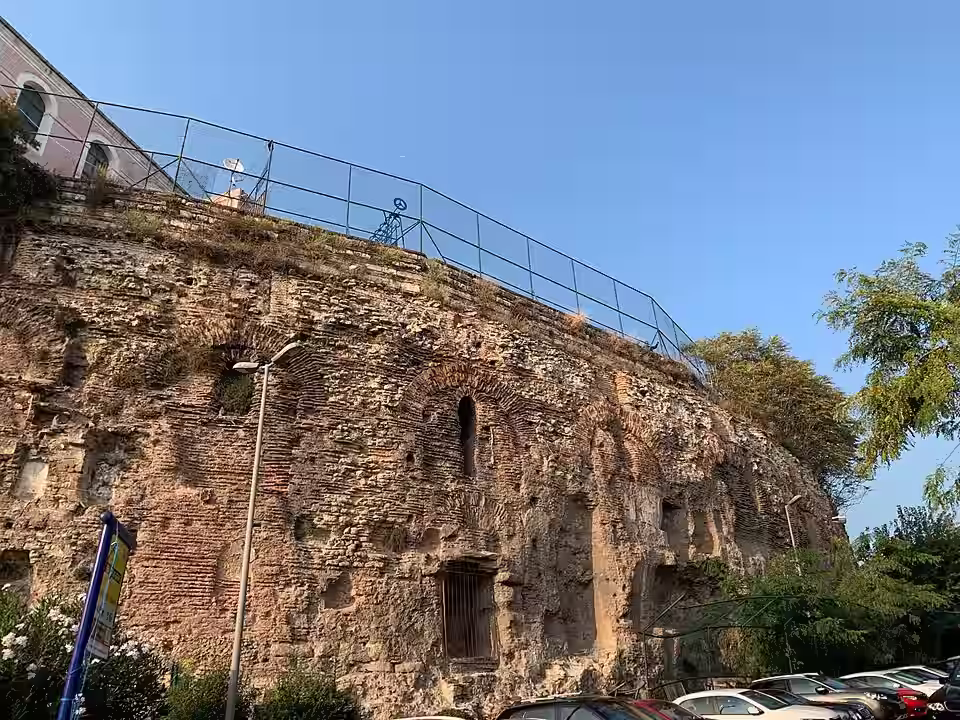 View of the spendhone of the hippodrome of Constantinople, today Istanbul
