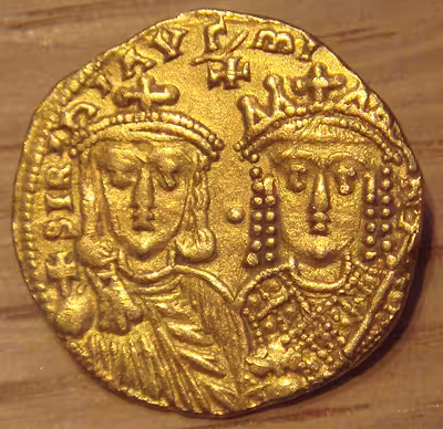 Gold coin depicting co-rulers of Byzantium Constantine VI and his mother Irene of Athens. Dating between 780 and 790, Monnaie de Paris.
